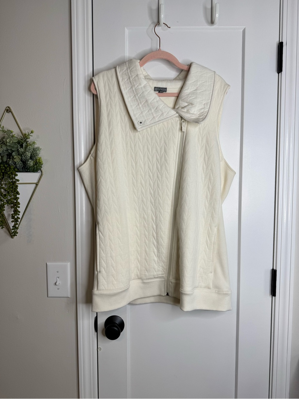 T by Talbots Cream Quilted Vest